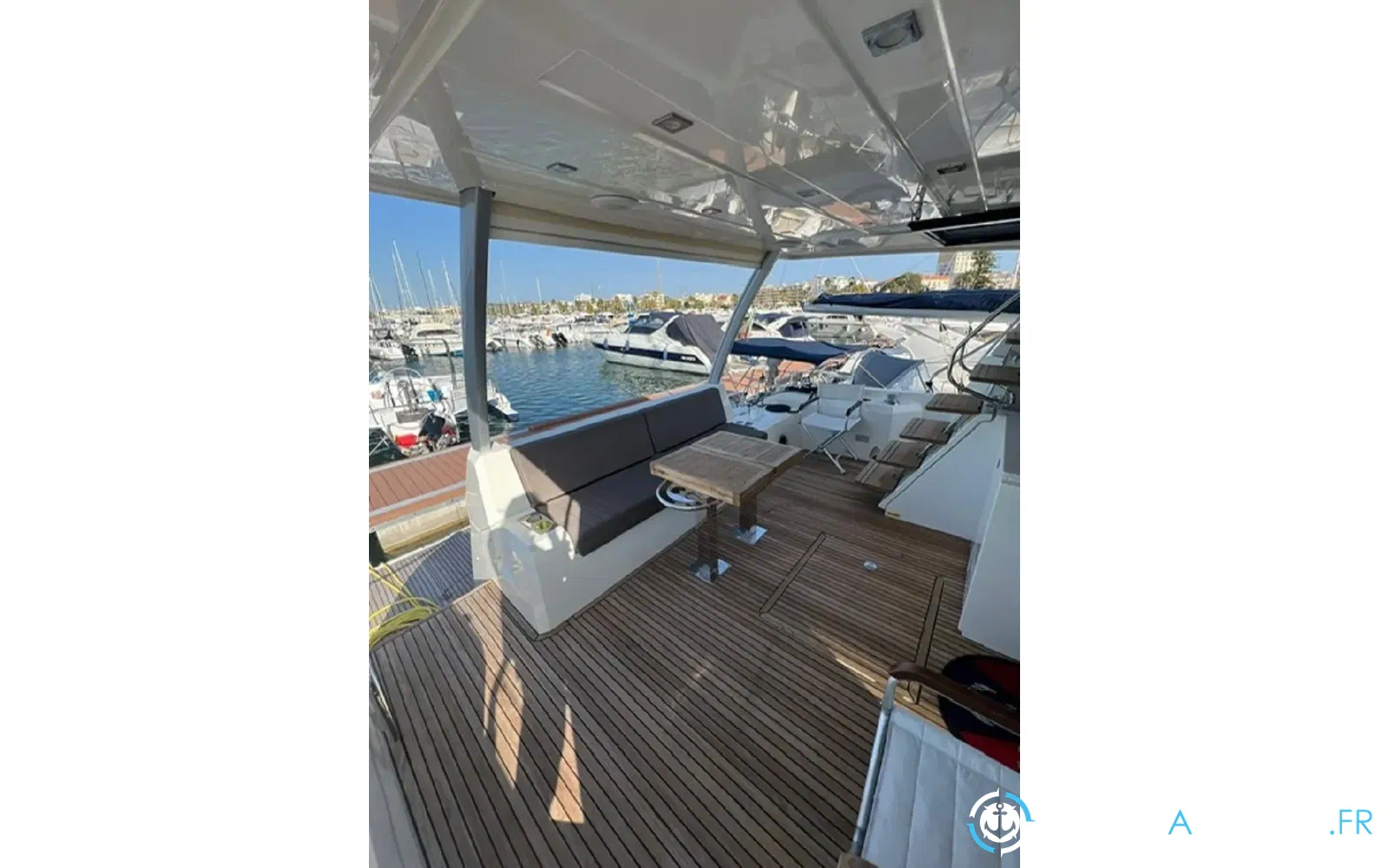 slider 8 Prestige Yachts 630 Fly