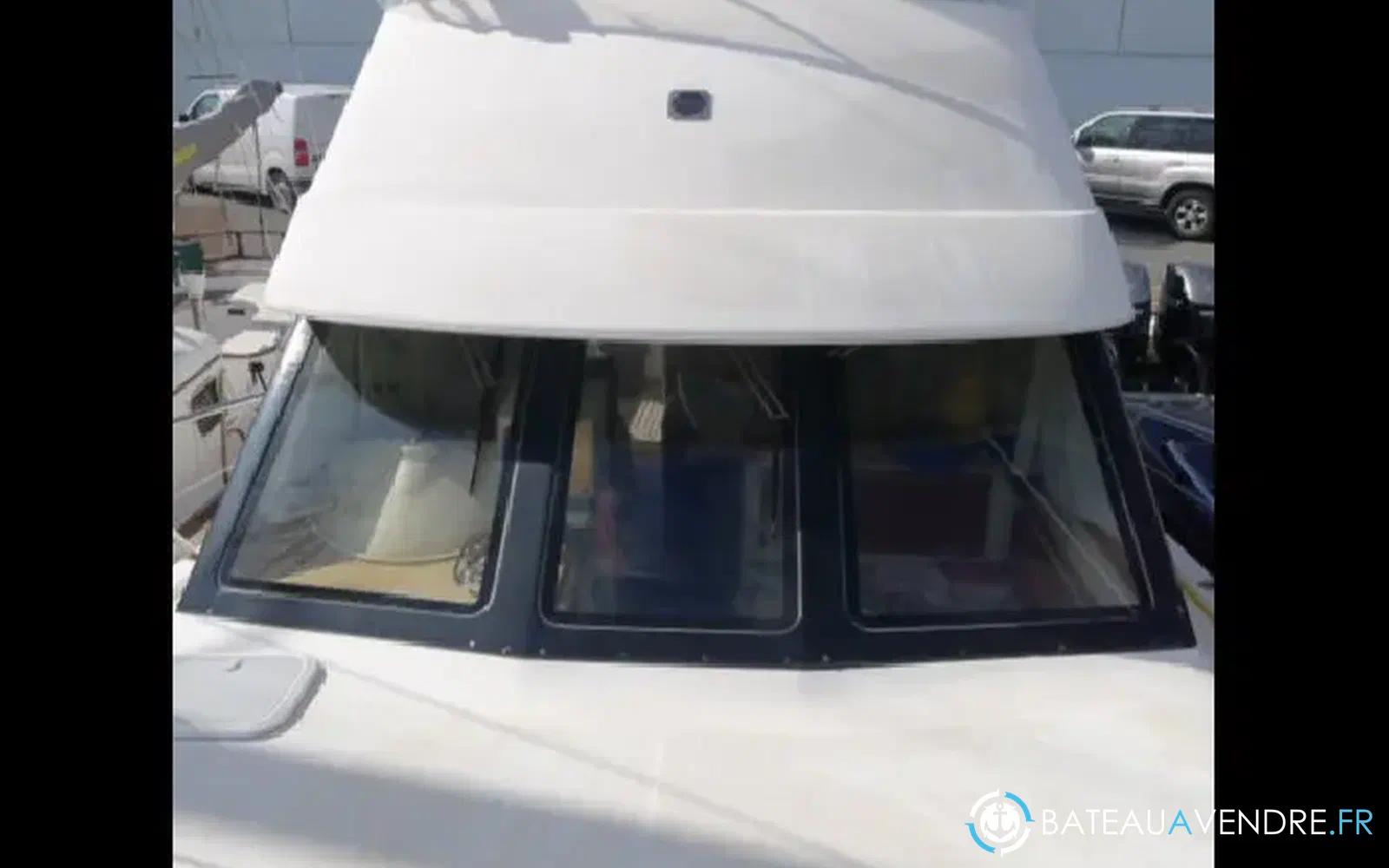 slider 3 Riviera 3350 Convertible