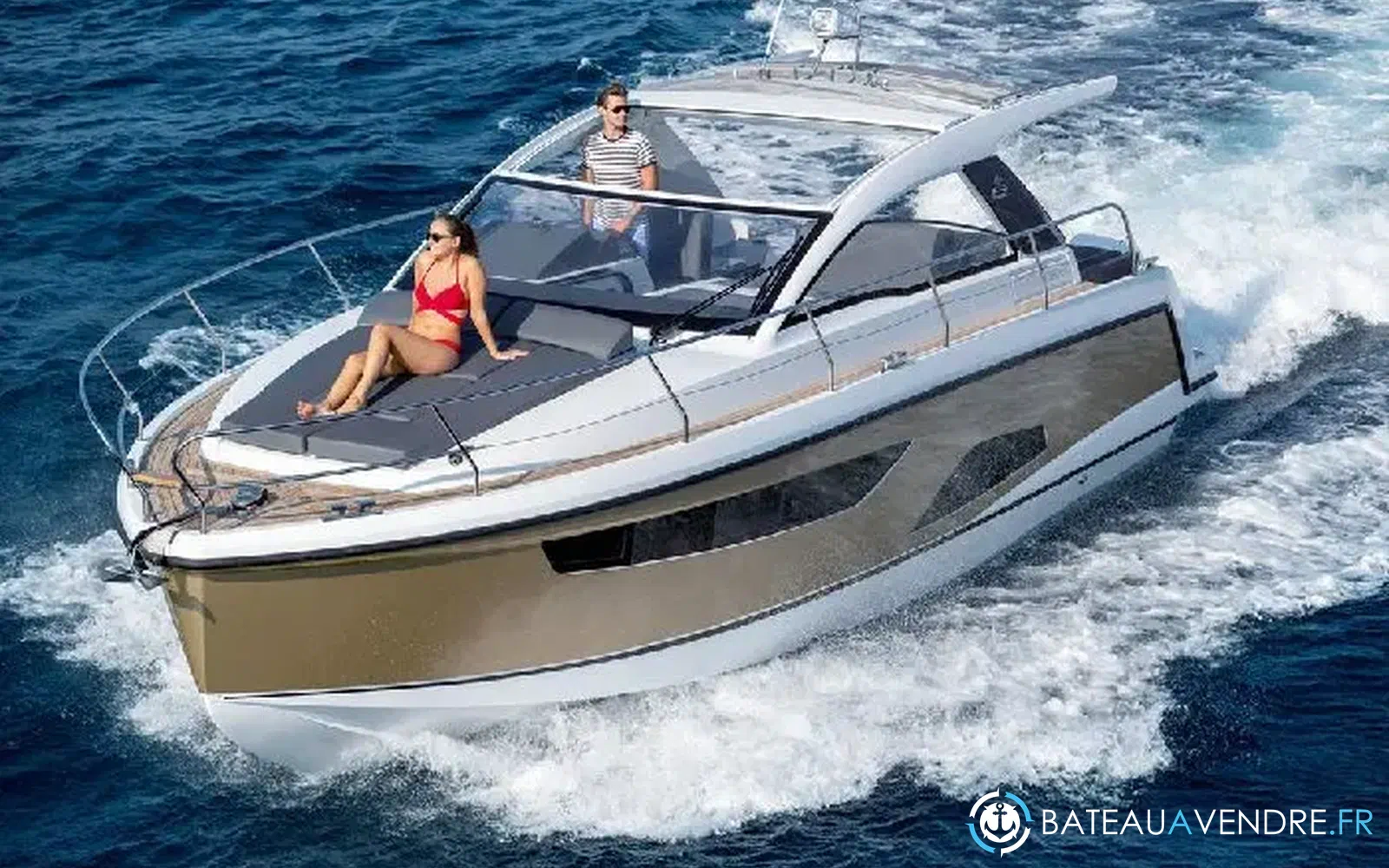 slider 9 Sealine S335v