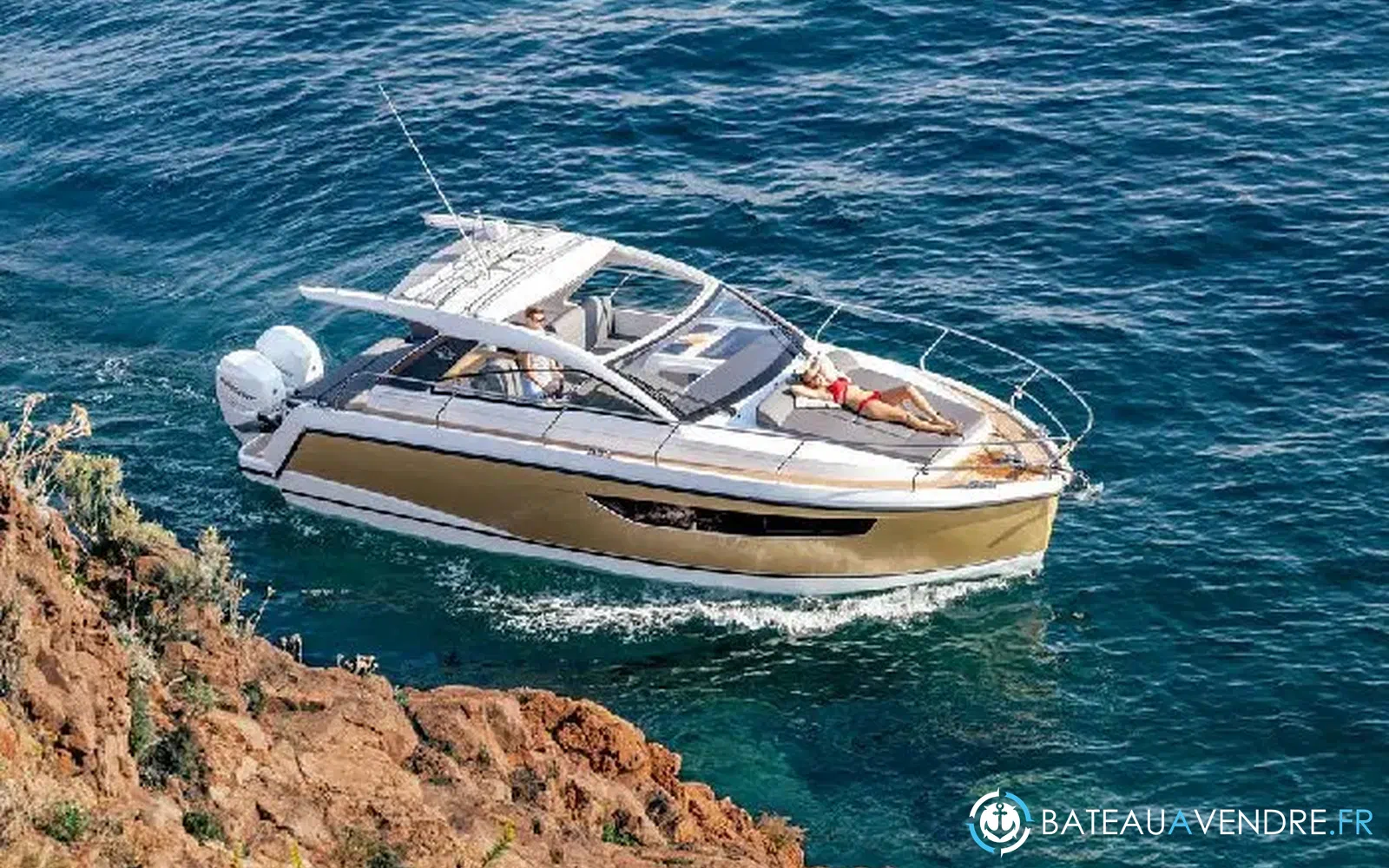 slider 10 Sealine S335v