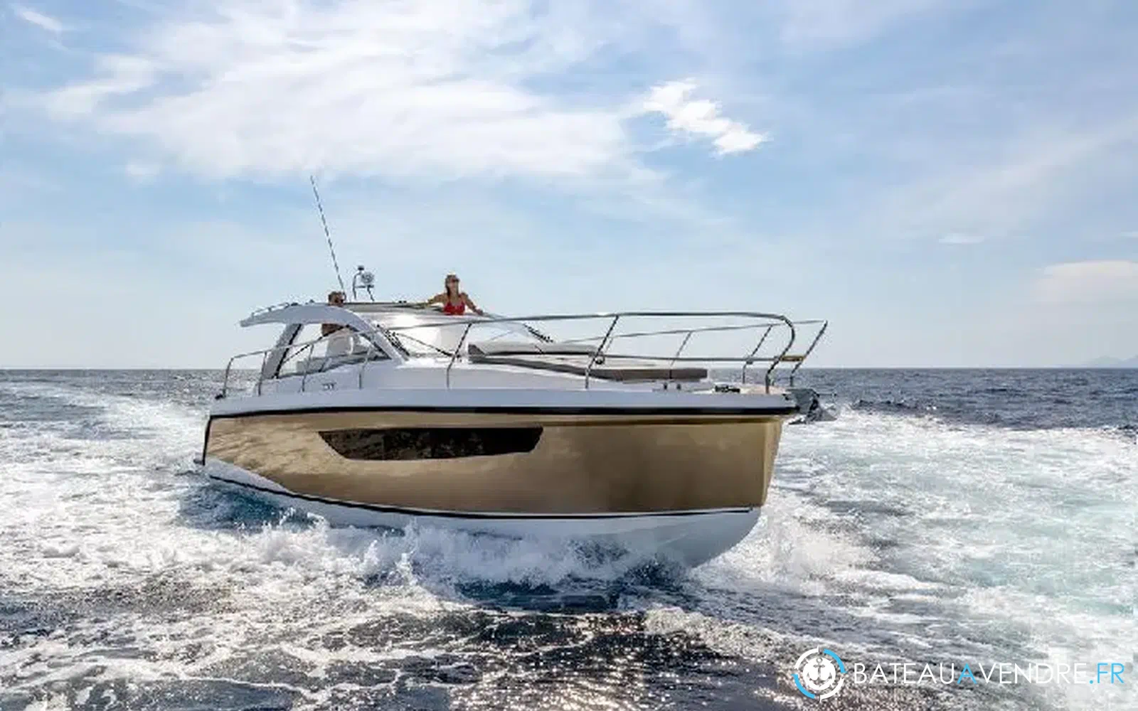 slider 2 Sealine S335v