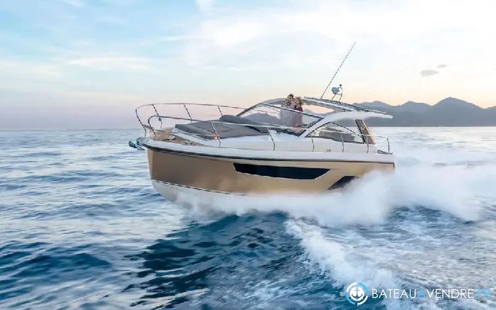 slider 8 Sealine S335v