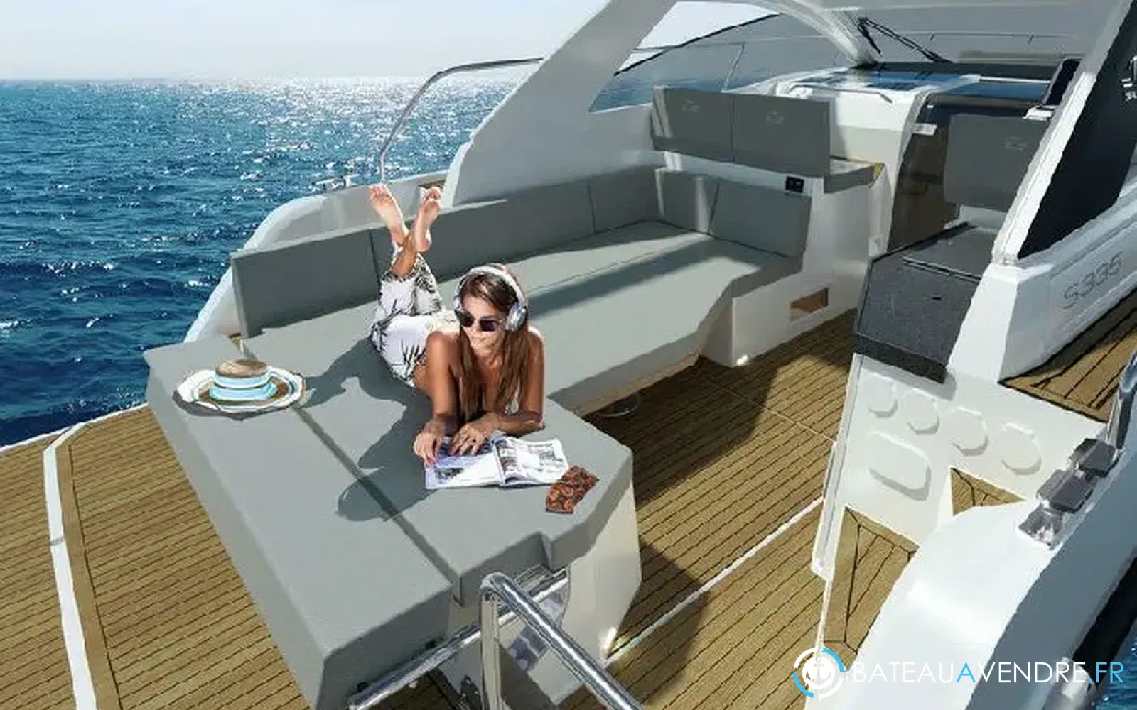 slider 4 Sealine S335