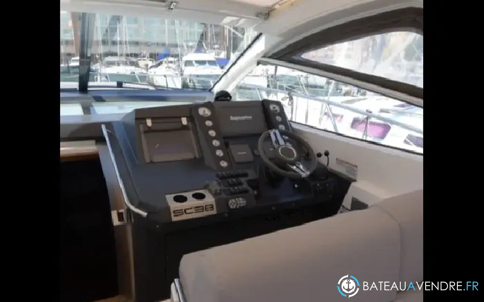 slider 9 Sealine SC 38