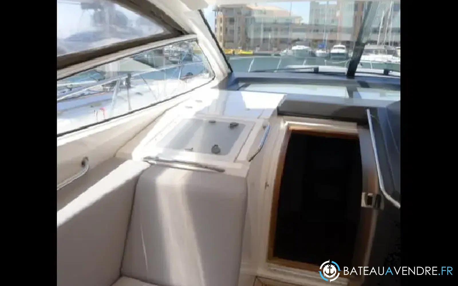 slider 11 Sealine SC 38