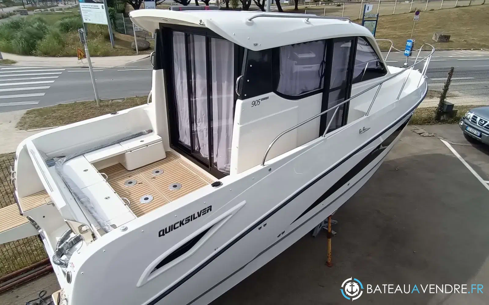 slider 1 Quicksilver Activ 905 Weekend