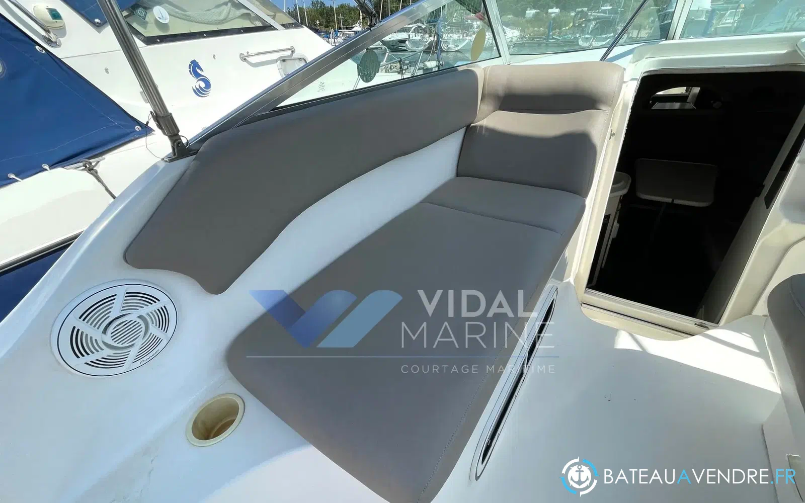 slider 7 Sea Ray 240 Sundancer