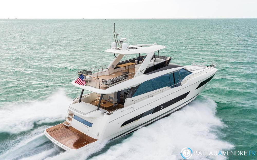 Prestige Yachts Prestige 690  photo 3