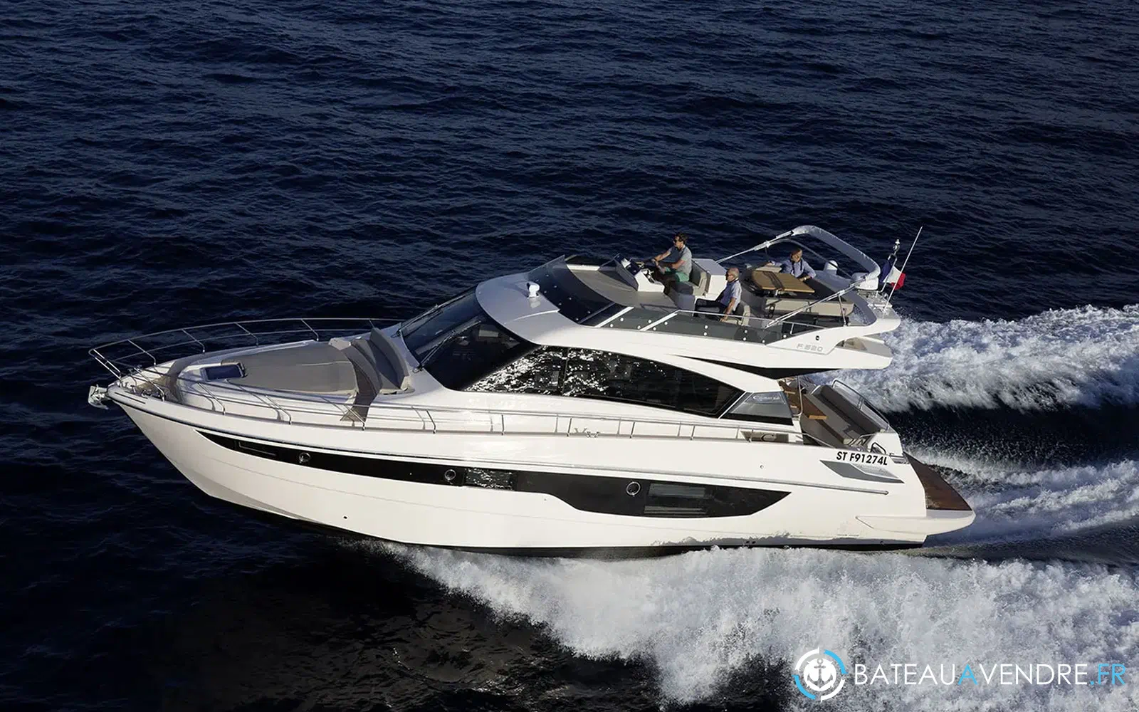 slider 0 Cayman F520