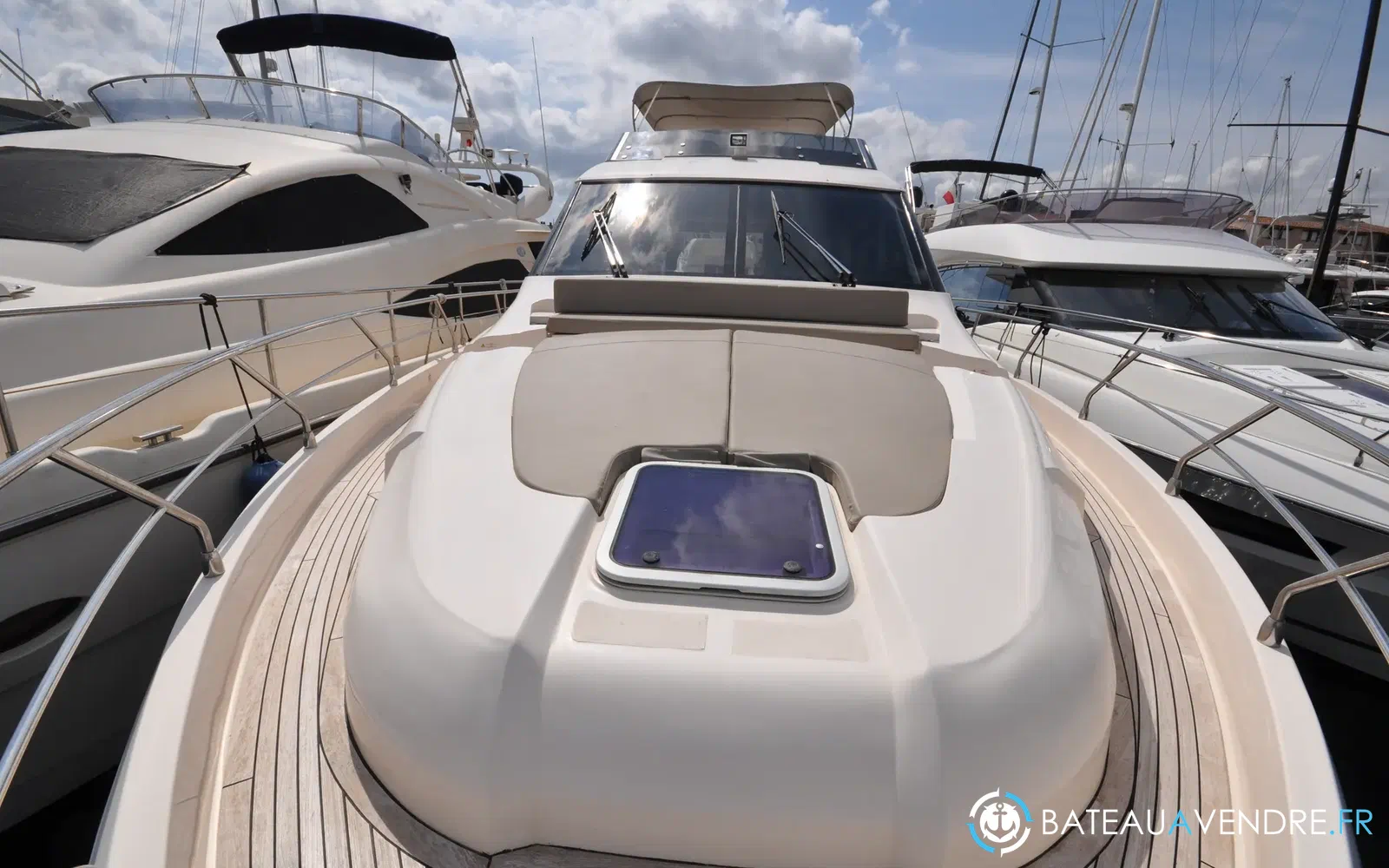 slider 10 Cayman F520