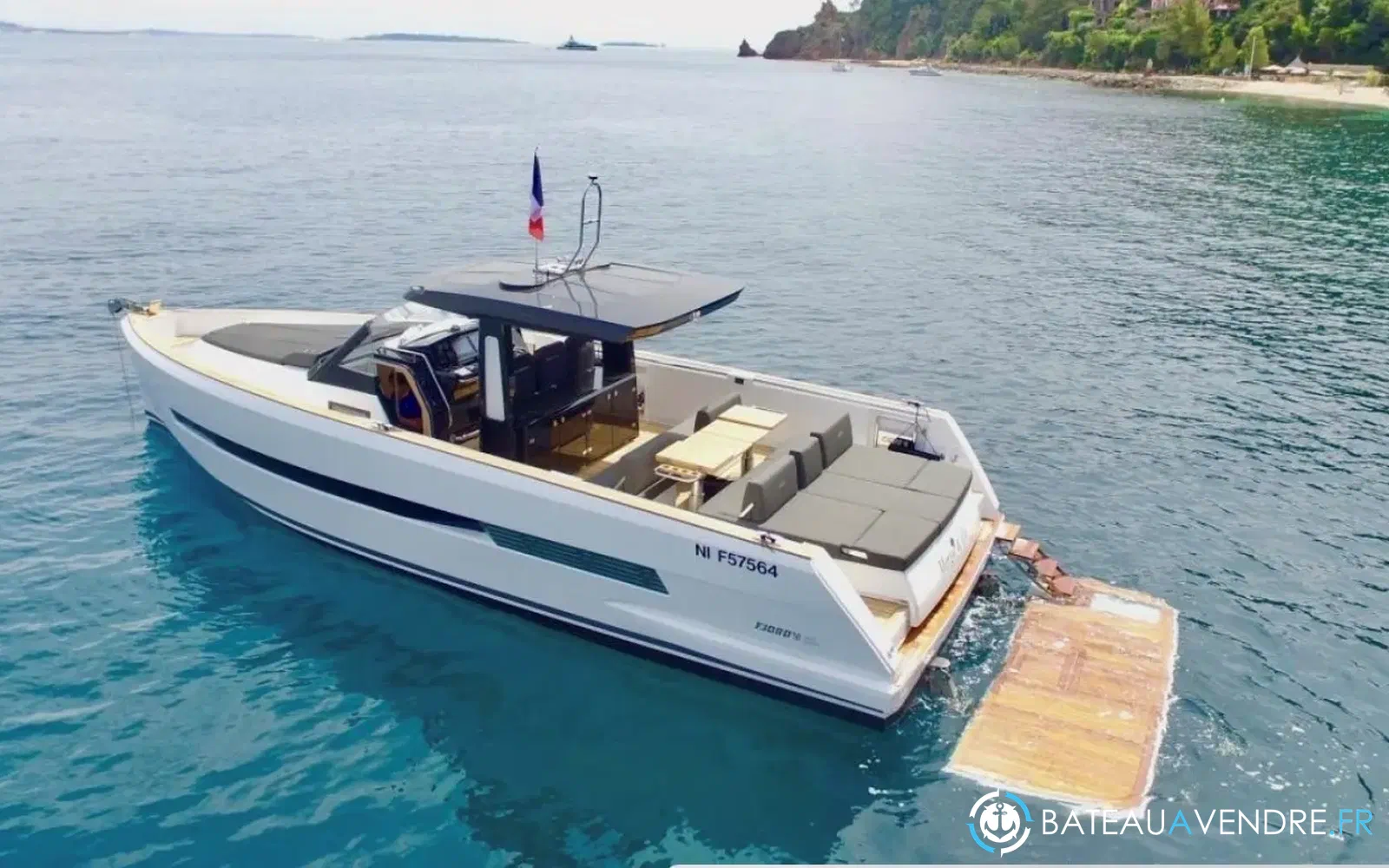 slider 14 Fjord 44 Open