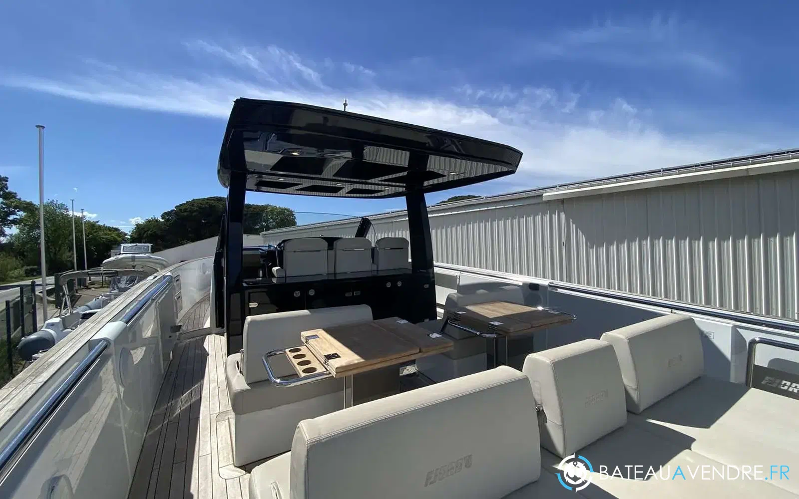 slider 1 Fjord 44 Open
