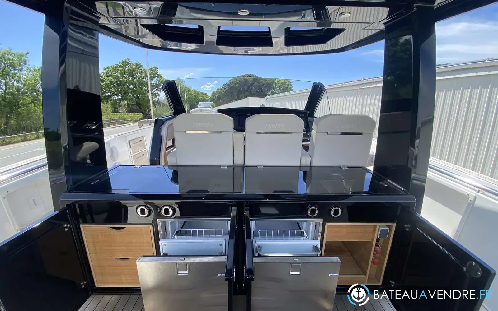 slider 4 Fjord 44 Open