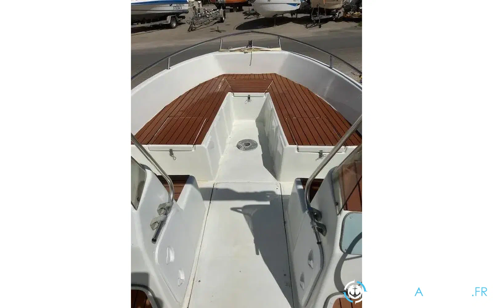 slider 8 Ultramar Ultra 570 Open