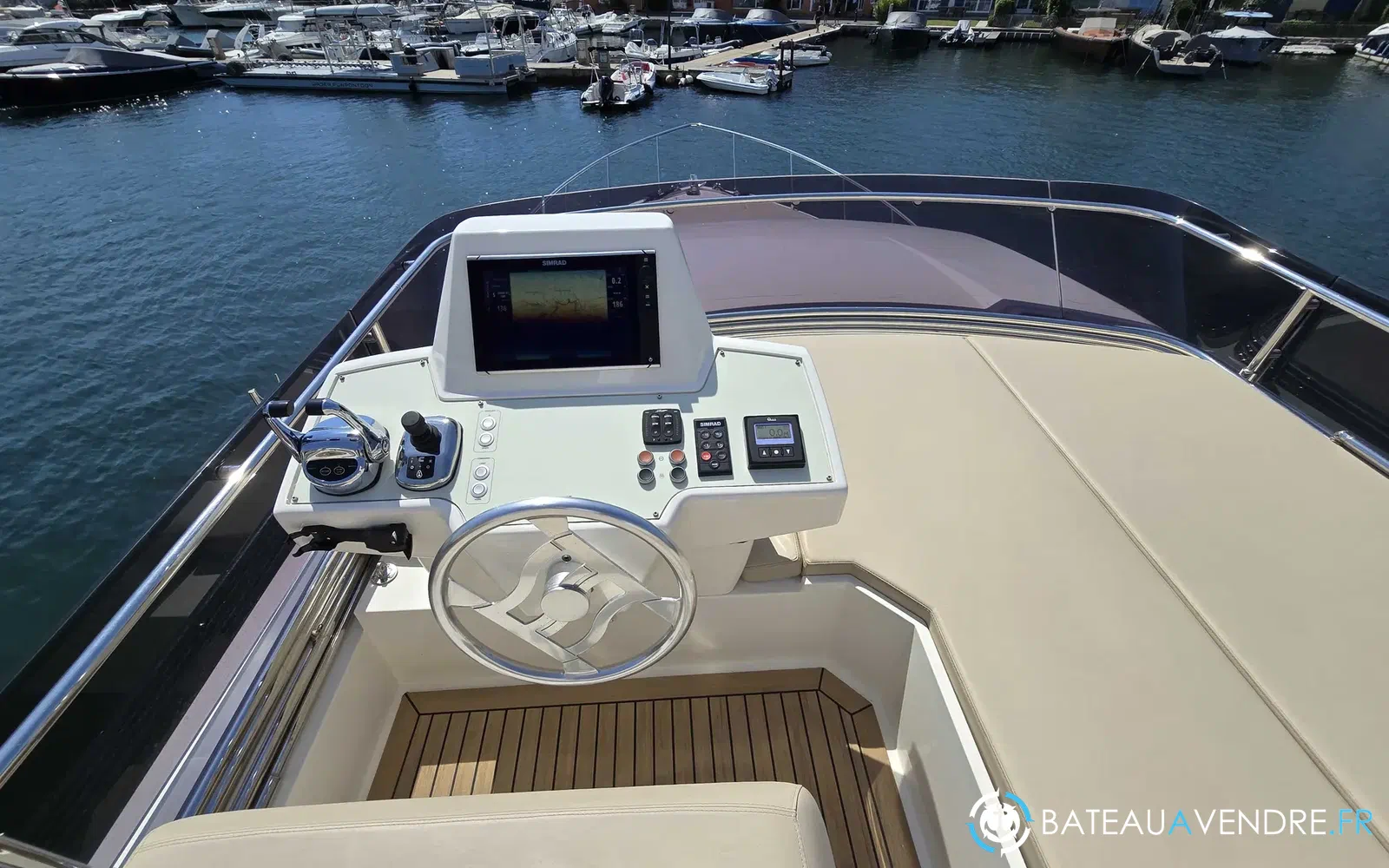 slider 11 Ferretti 450