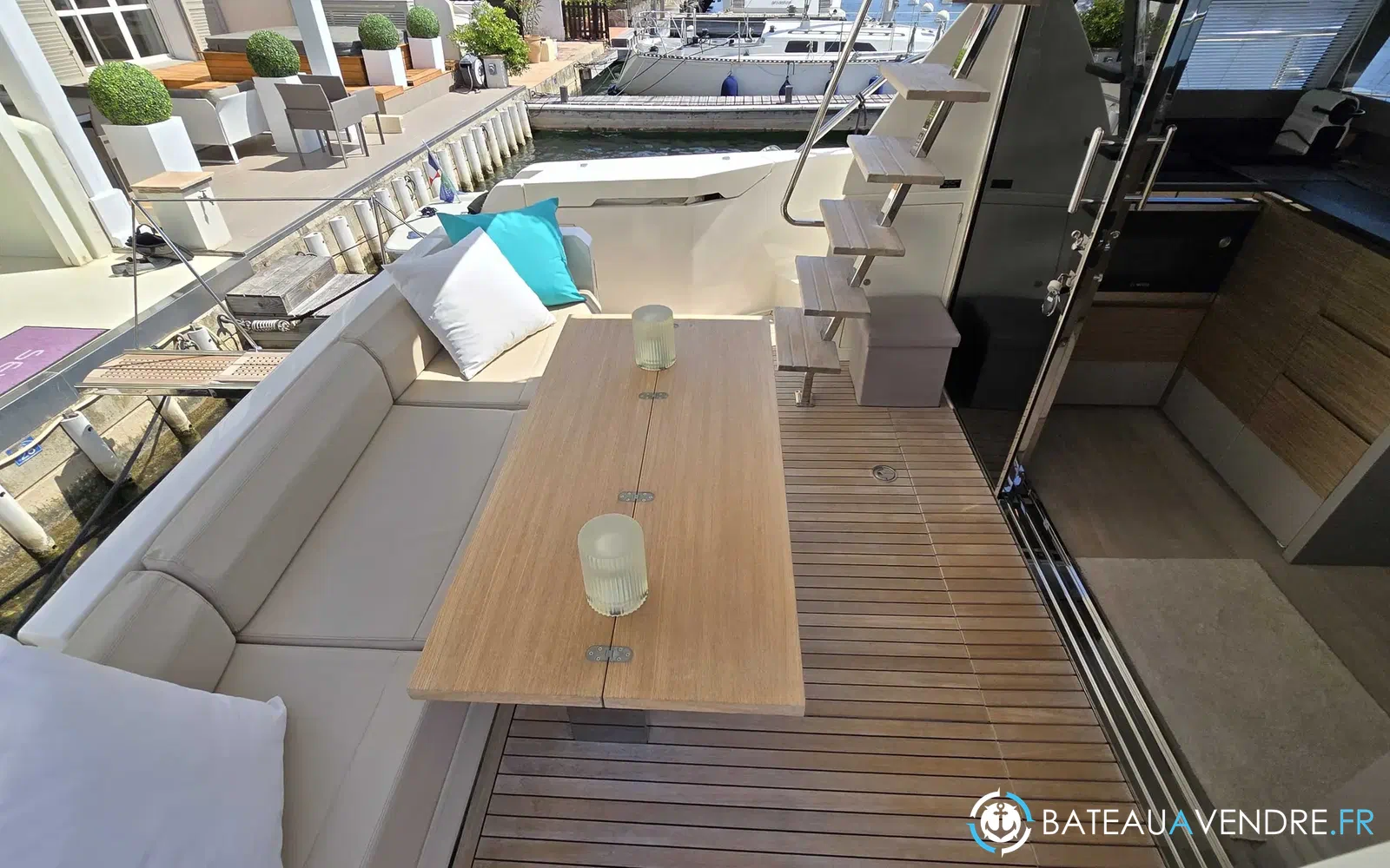 slider 16 Ferretti 450