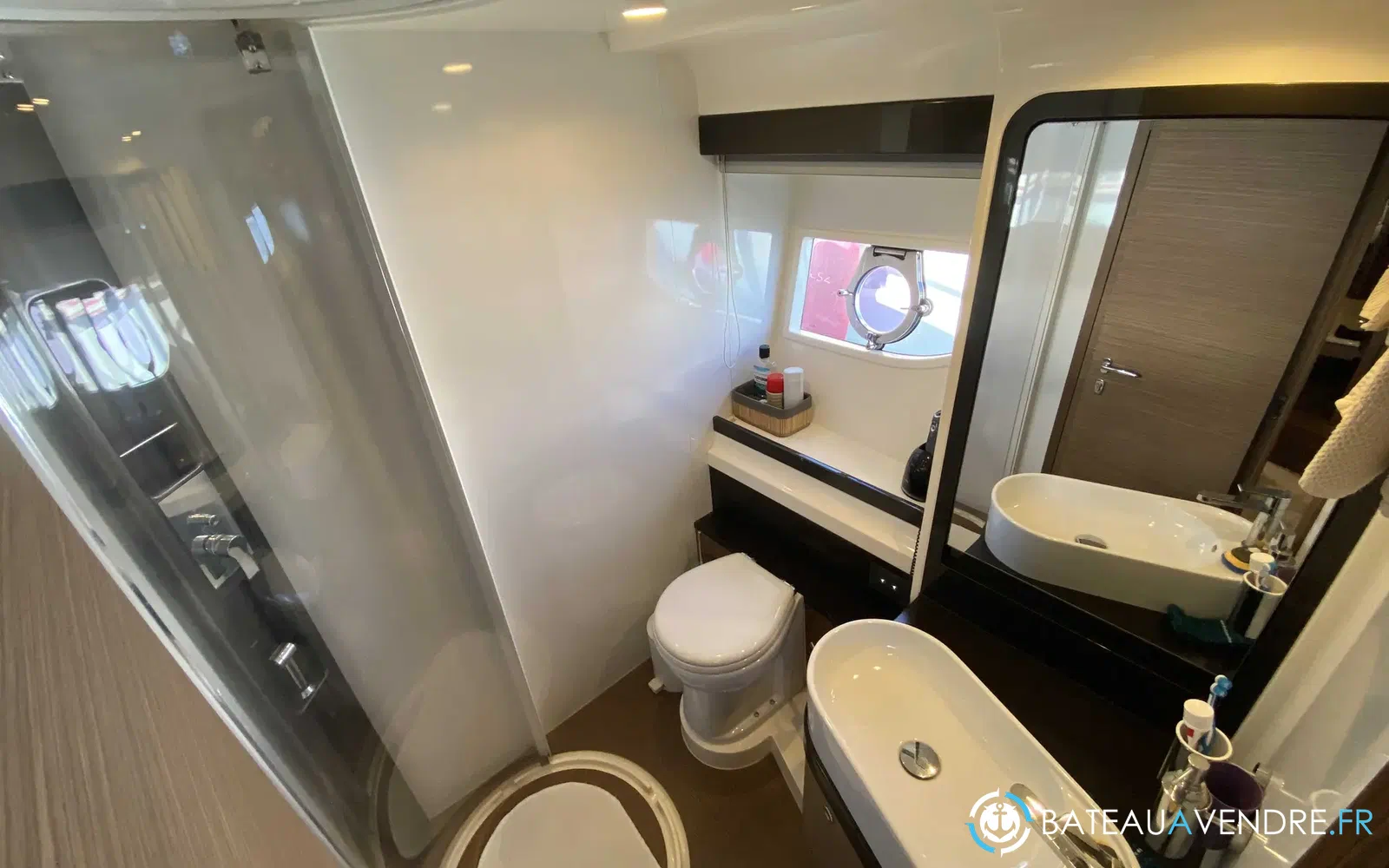 slider 10 Ferretti 550
