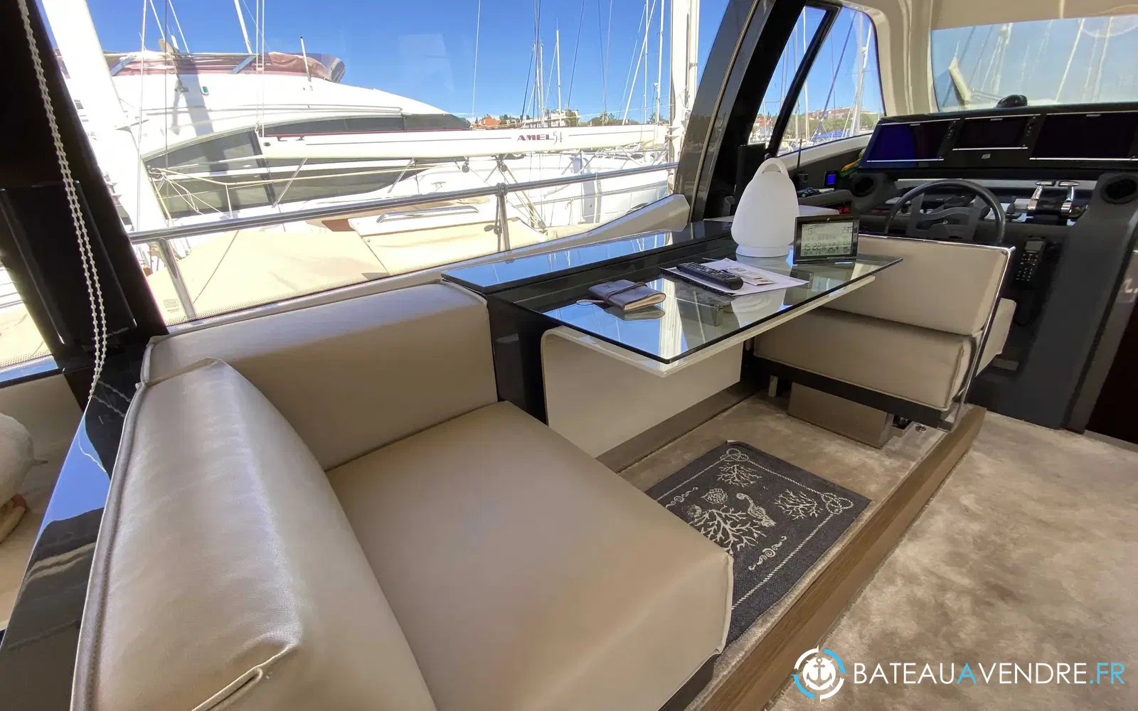 slider 13 Ferretti 550