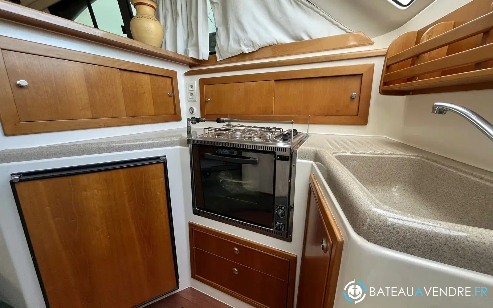 slider 13 Riviera 3350 Convertible