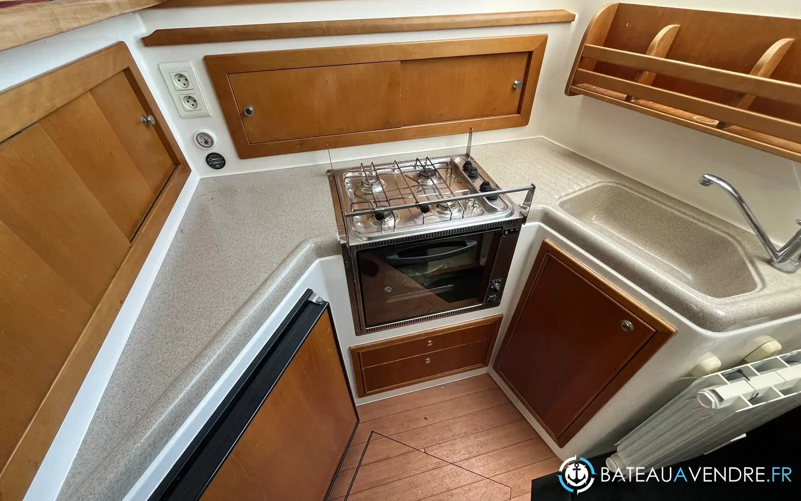 slider 14 Riviera 3350 Convertible
