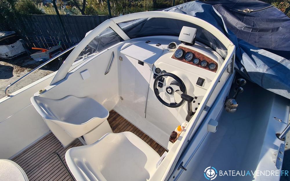 Beneteau Ombrine 700 photo 2