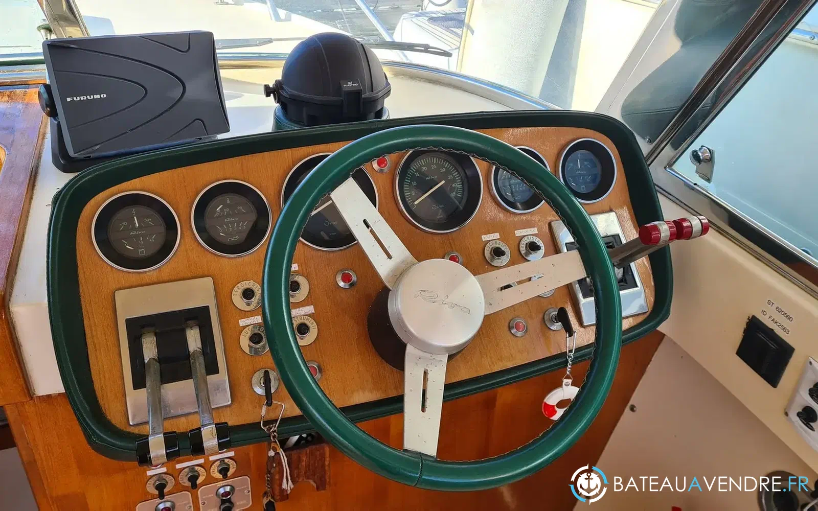 slider 2 Riva Bertram 25 Sport Fisherman