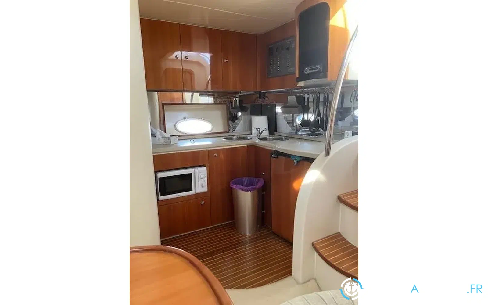 slider 4 Sessa Marine Oyster 40