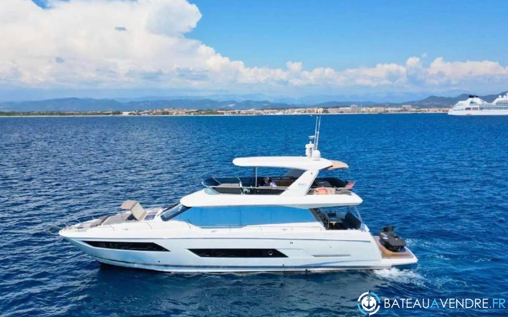 Prestige Yachts Prestige 680 Fly photo 4