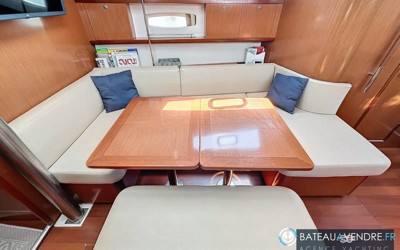 slider 3 Beneteau Oceanis 40