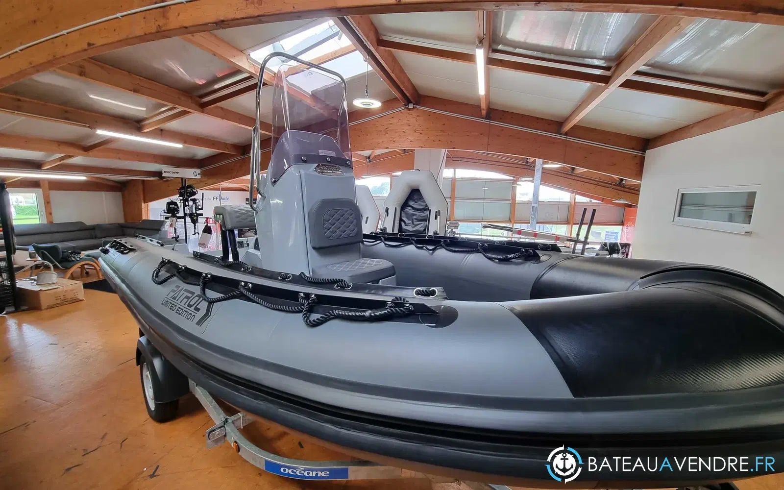 slider 3 3D Tender Patrol 530