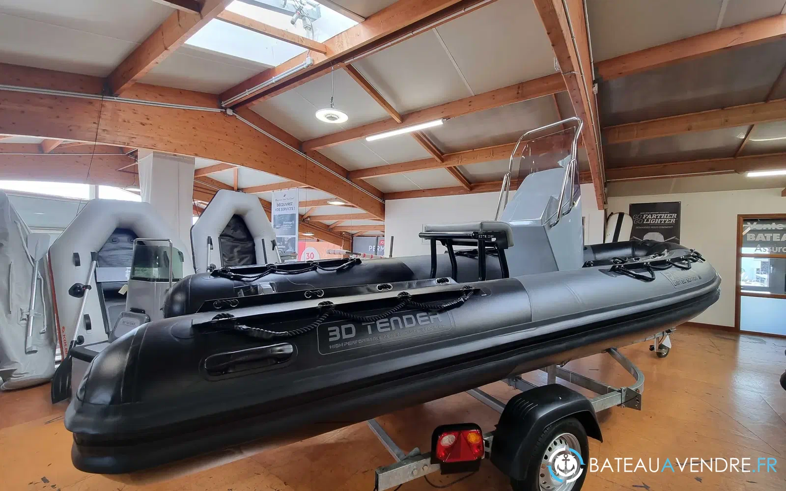 slider 4 3D Tender Patrol 530