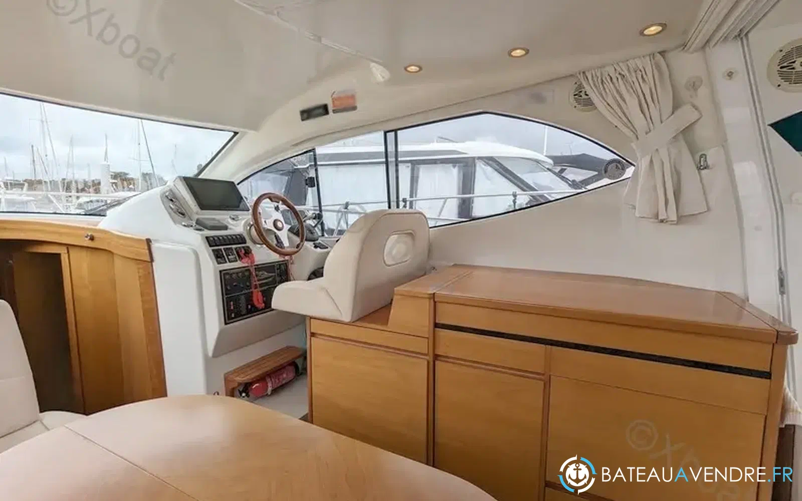 slider 9 ST Boats 34 Cruiser