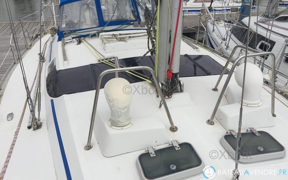 Beneteau Oceanis 390 photo 4