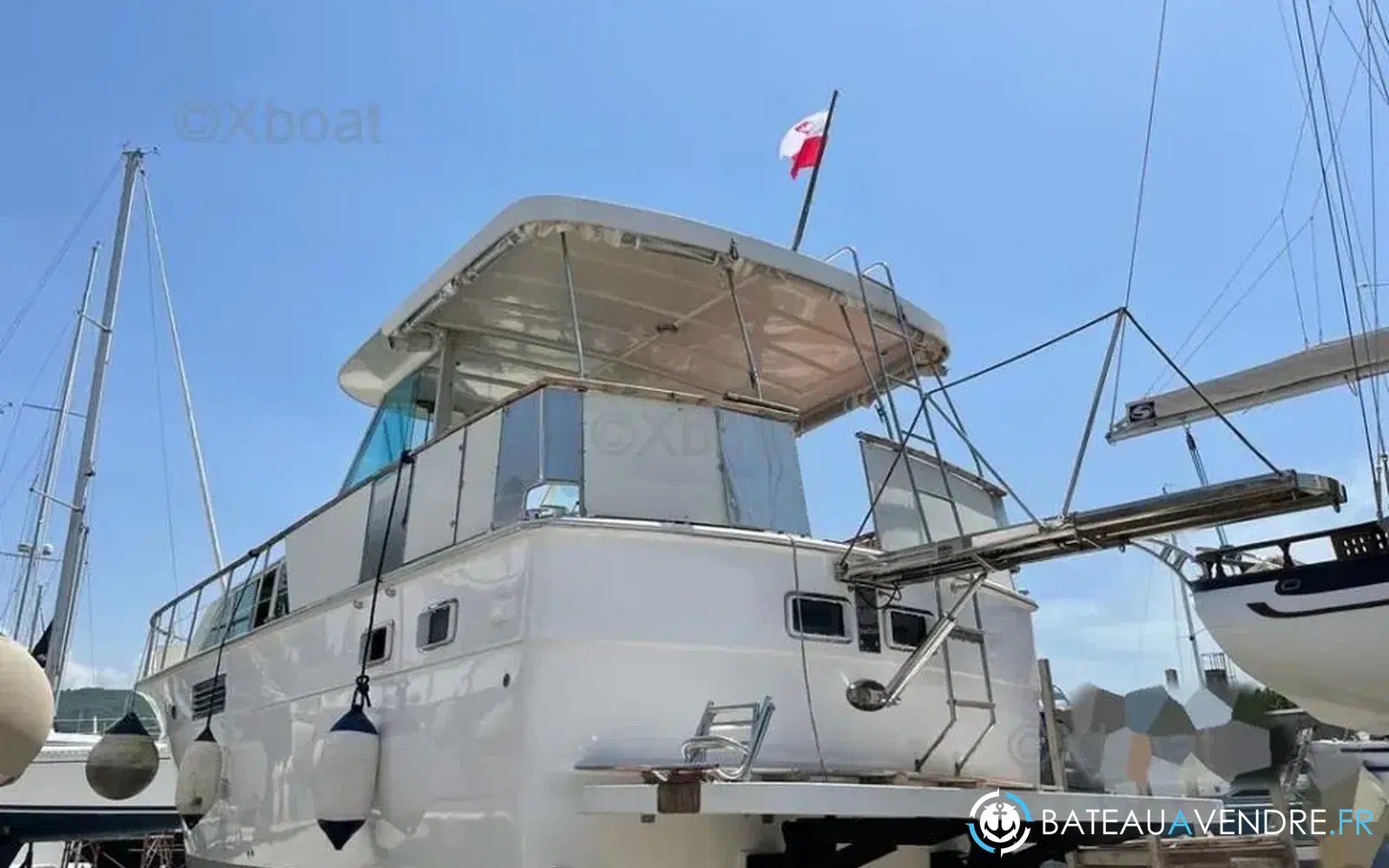 slider 5 Hatteras 43 Motor Yacht