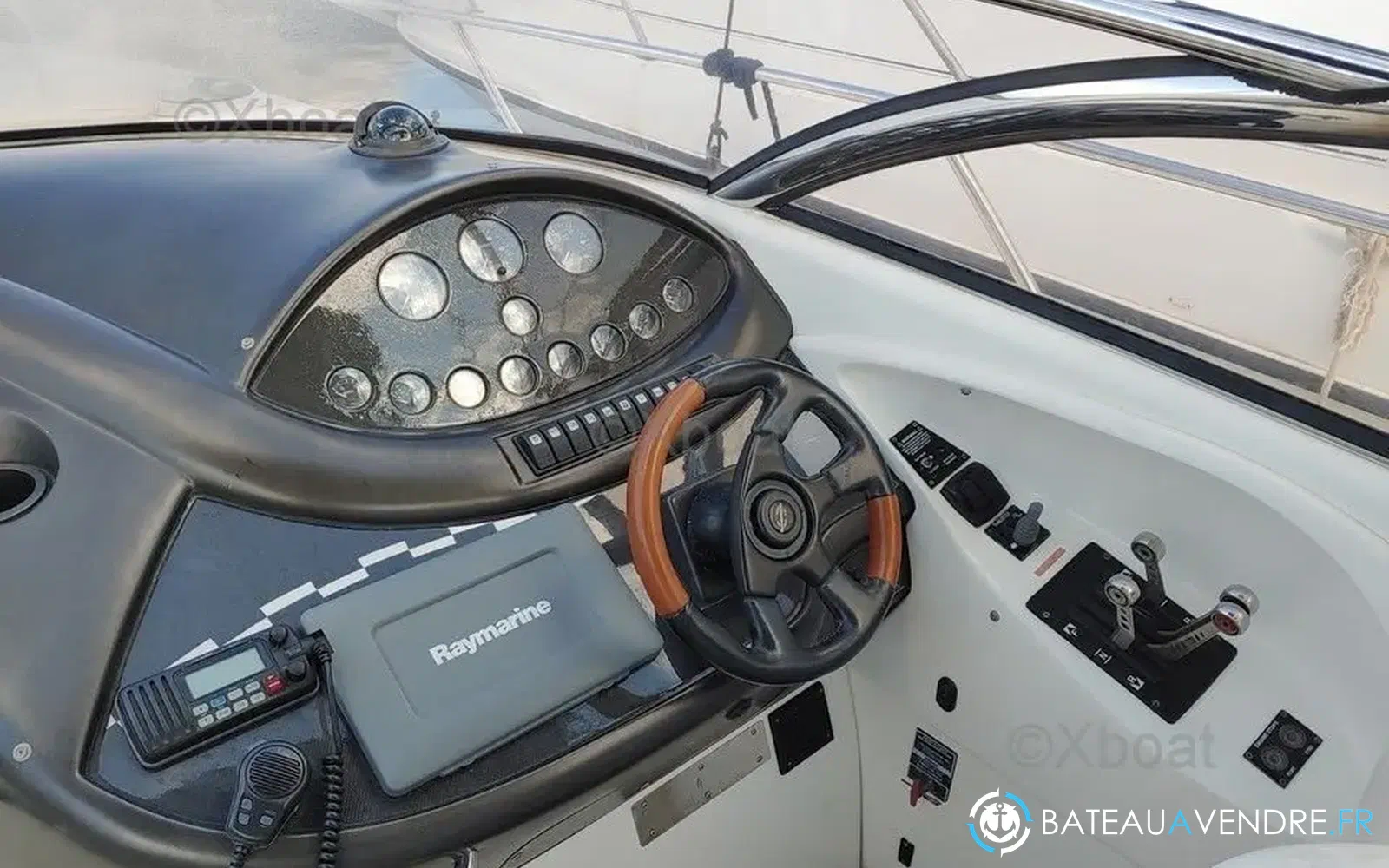 slider 10 Sunseeker Superhawk 40