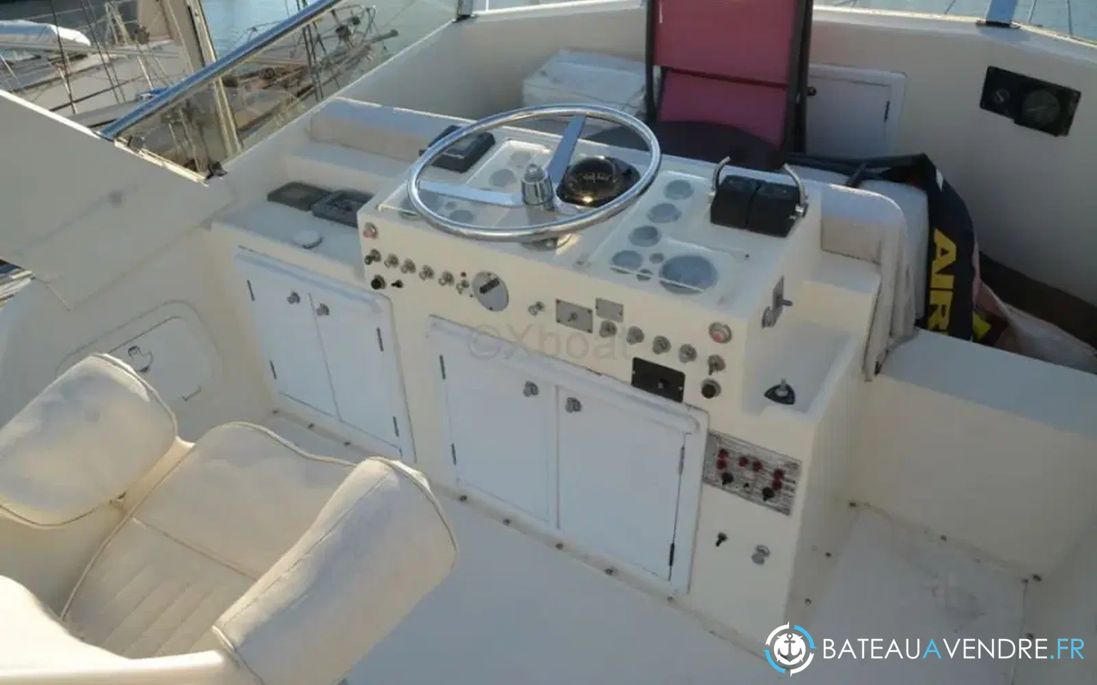 slider 4 Hatteras 46 Convertible