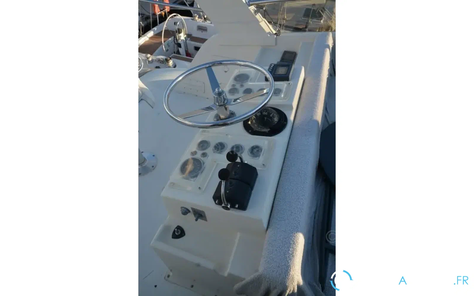 slider 6 Hatteras 46 Convertible