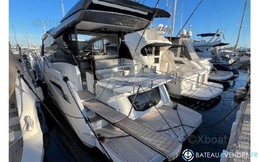 Galeon 425 Hts photo 2