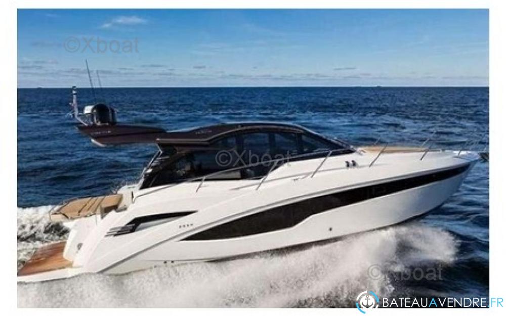 Galeon 425 Hts photo 3