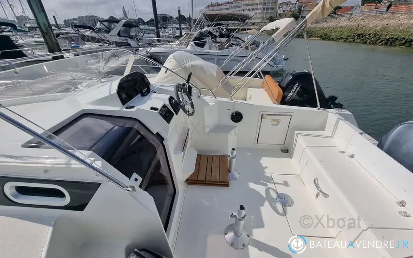 slider 11 Pacific Craft 700 SC