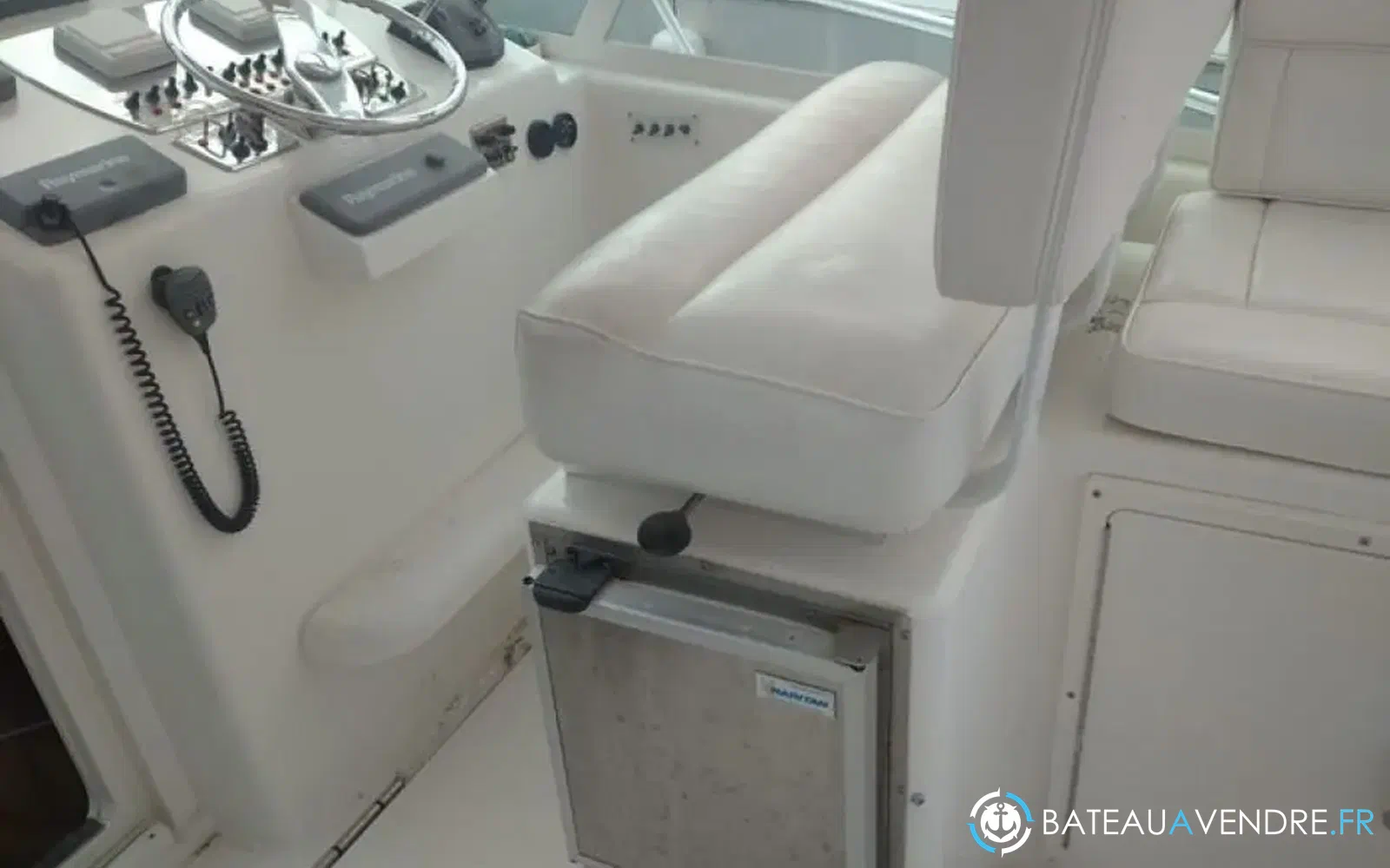 slider 6 Cabo Yachts 32 Express