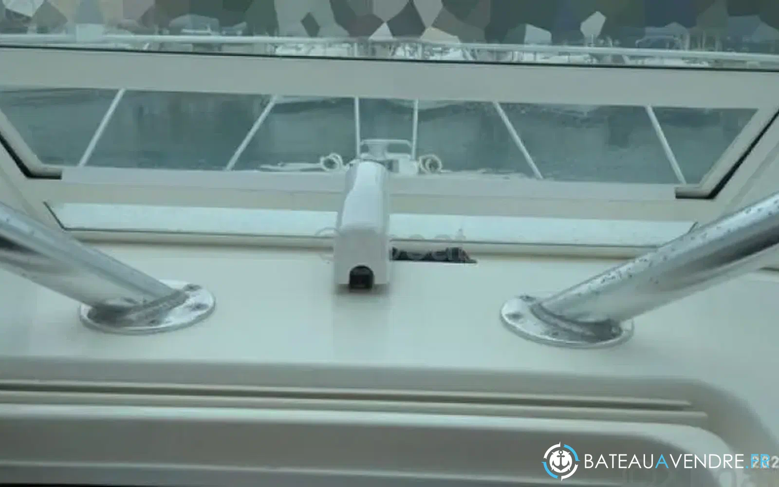 slider 8 Cabo Yachts 32 Express