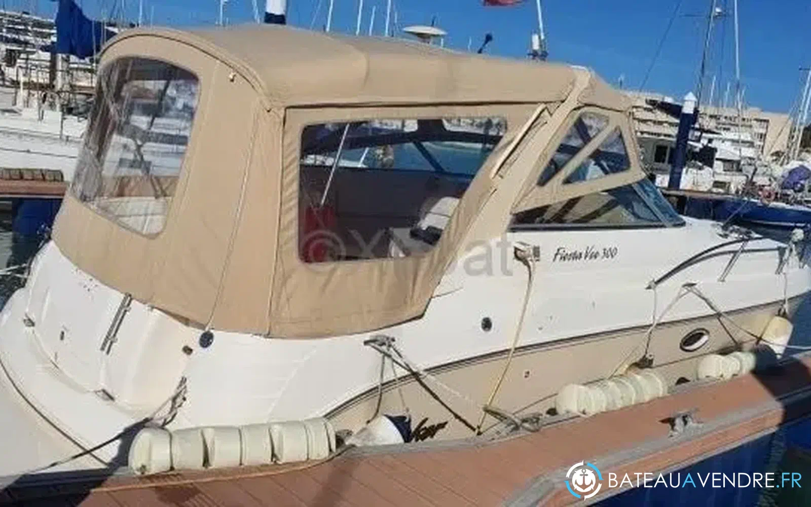 slider 0 Rinker 300 Fiesta