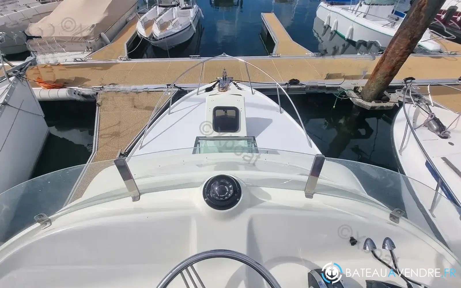 slider 9 Bertram Riva 25