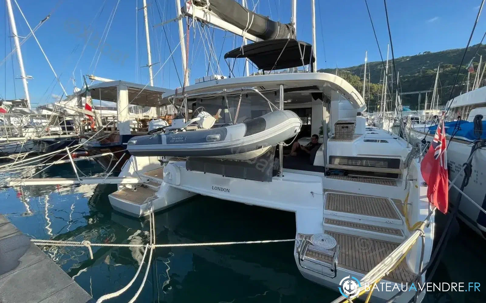 slider 0 Lagoon 50