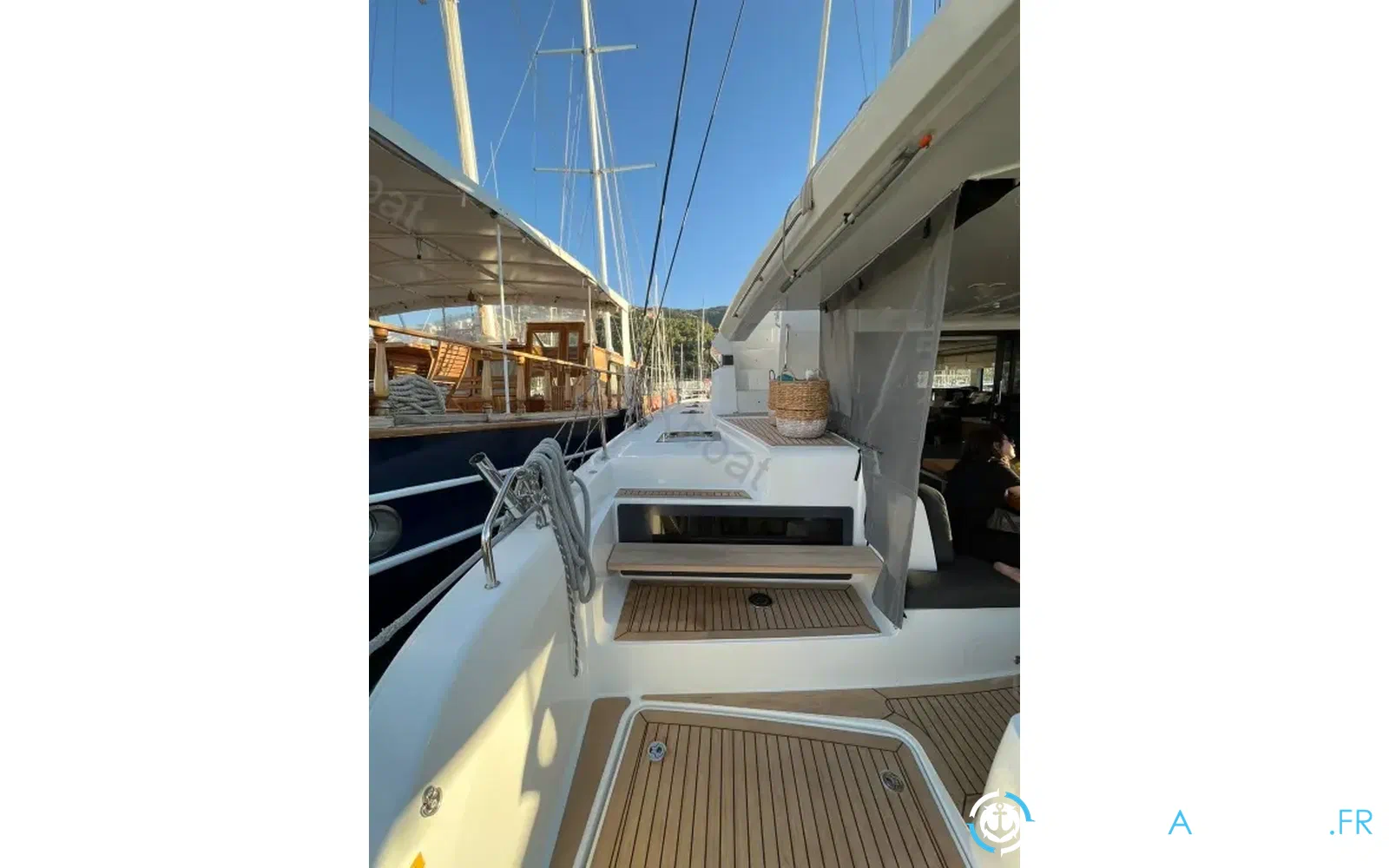 slider 2 Lagoon 50