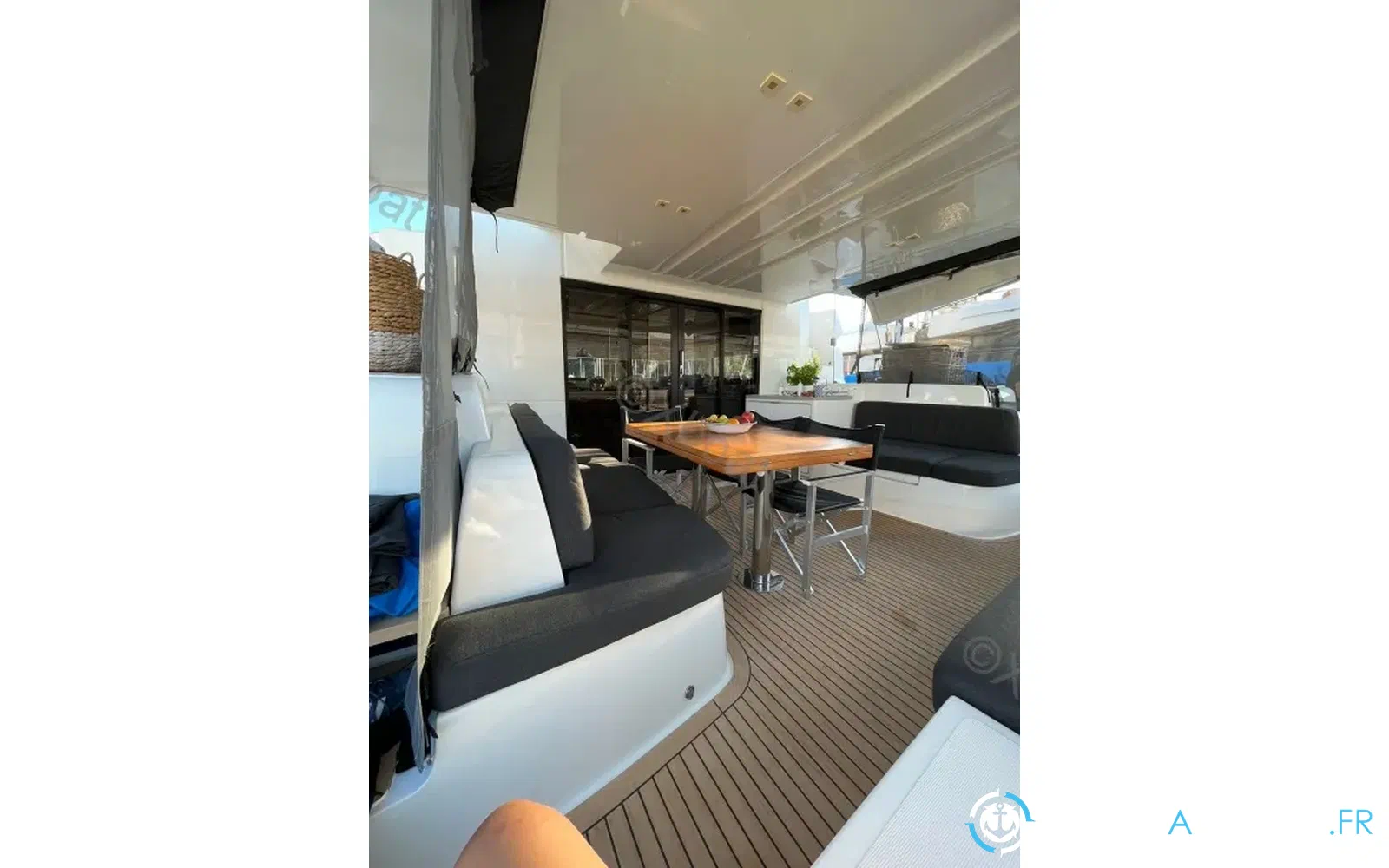 slider 5 Lagoon 50