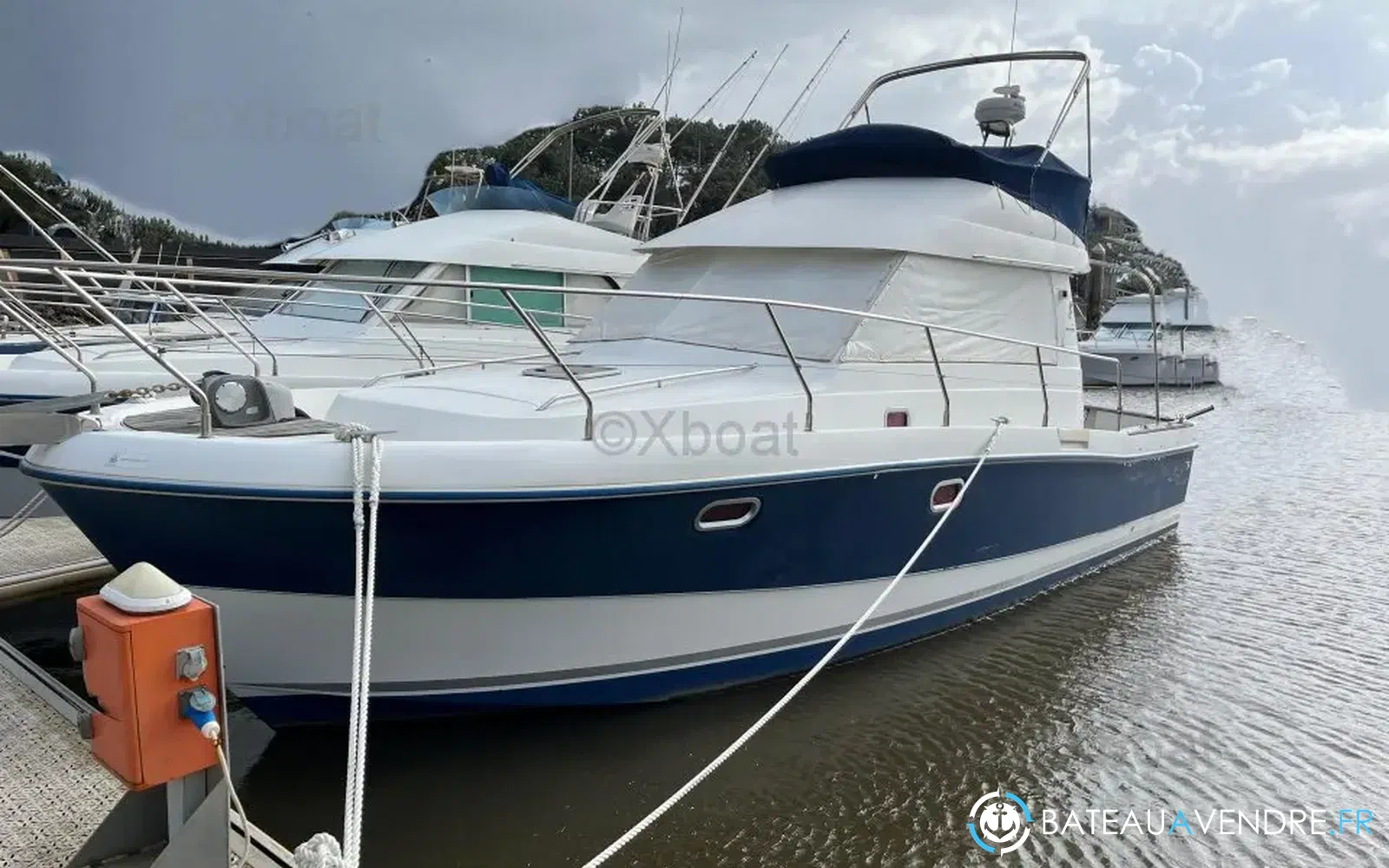 slider 0 Beneteau Antares 10.80 Fly