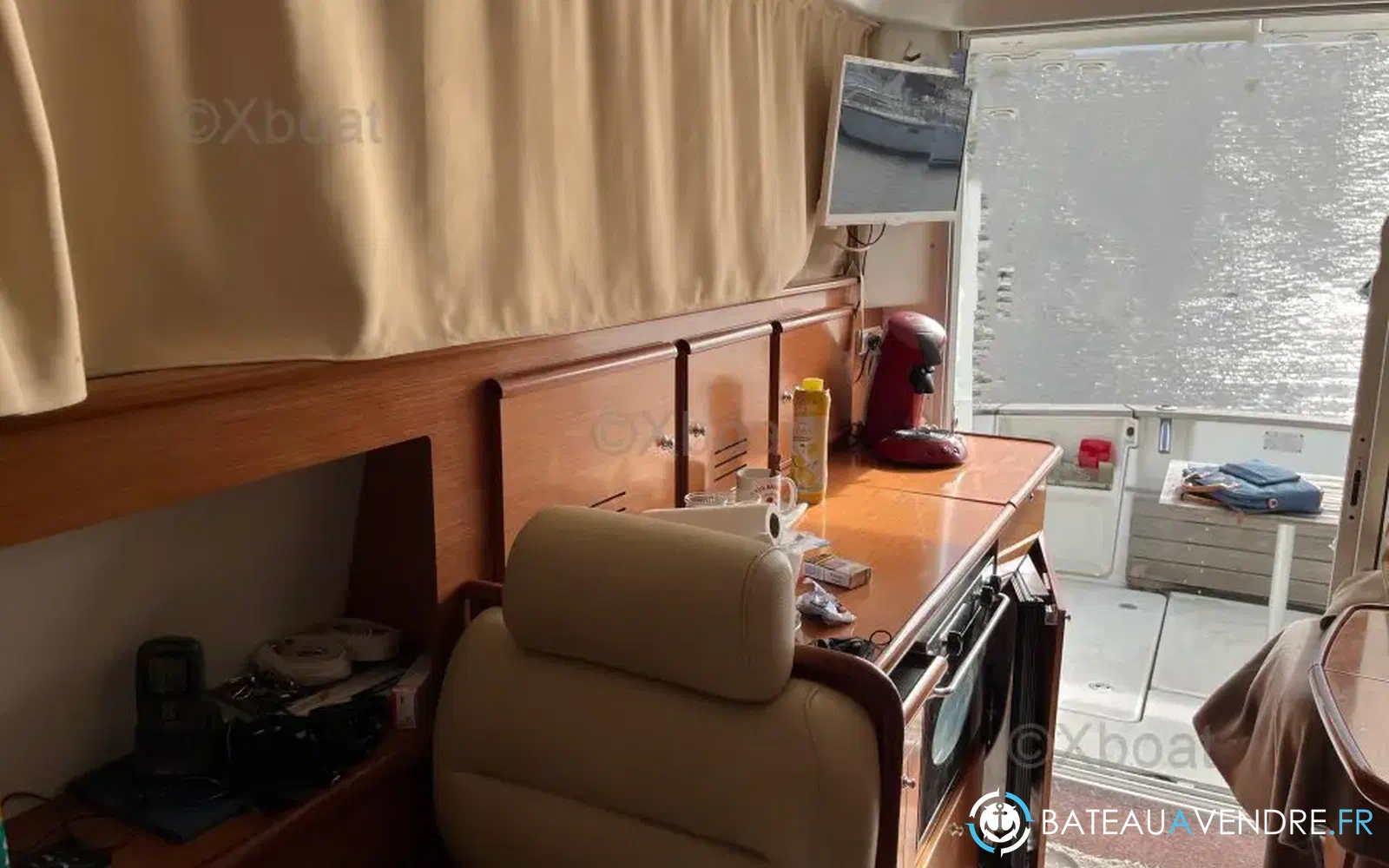 slider 3 Beneteau Antares 10.80 Fly