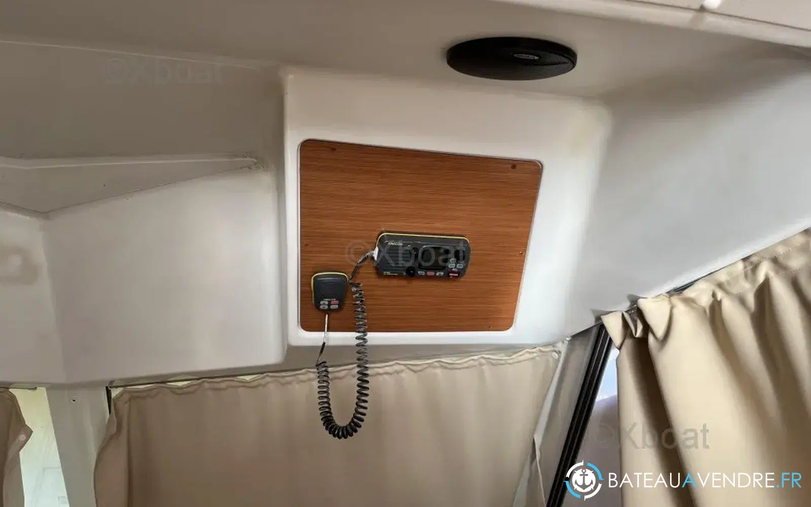 slider 4 Beneteau Antares 10.80 Fly